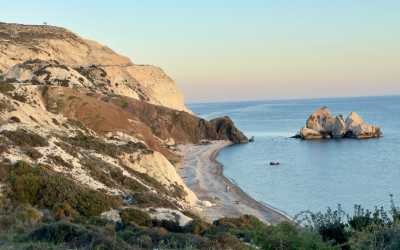 Wycieczka fakultatywna, Wycieczka na plażę Skała Afrodyty z karmieniem osiołków z Pafos